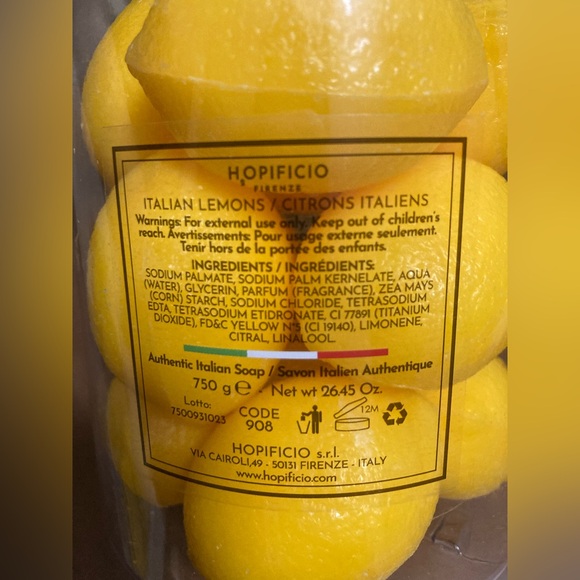NEW ITALIAN LEMONS MILLED SOAP - Picture 4 of 4
